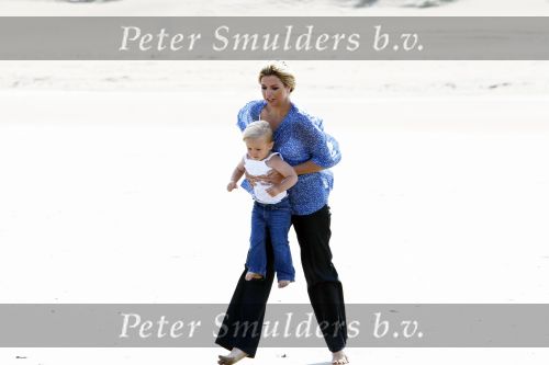 Wassenaar 20 juli 2009
Fotouurtje met Prins Willem Alexander, Prinses Maxima, Prinses Amalia, Prinses Alexia en Prinses Ariane op het strand van Wassenaar