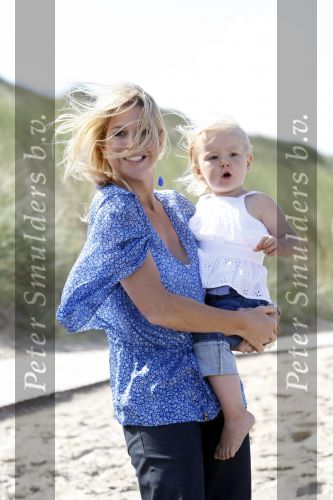 Wassenaar 20 juli 2009
Fotouurtje met Prins Willem Alexander, Prinses Maxima, Prinses Amalia, Prinses Alexia en Prinses Ariane op het strand van Wassenaar