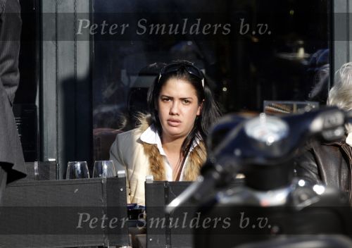 Amsterdam 9 maart 2010
Priscilla Brard Nasi op terras met een vriendin.
Peter Smulders bv