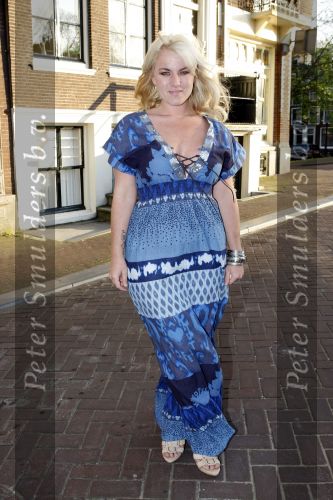 Amsterdam 2 juni 2009
Presentatie van de nieuwe samsung lady phone in de duif.  Rachel X factor
Peter Smulders bv