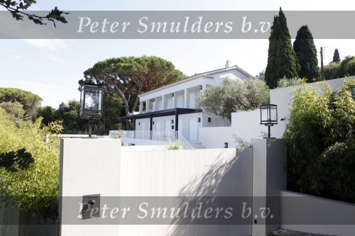 Saint Tropez 31 juli 2009
Huis Danielle Overgaag Oerlemans en Reinout Oerlemans
Peter Smulders bv