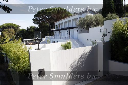 Saint Tropez 31 juli 2009
Huis Danielle Overgaag Oerlemans en Reinout Oerlemans
Peter Smulders bv
