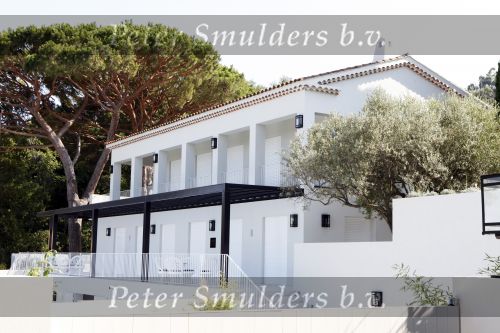 Saint Tropez 31 juli 2009
Huis Danielle Overgaag Oerlemans en Reinout Oerlemans
Peter Smulders bv