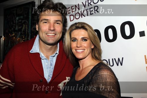 Amsterdam 15 januari 2010
Feestje vanwege 1000000 (miljoen) bezoekers bij de film komt een vrouw bij de dokter in het cobra cafe. Aanwezige cast Barry Atsma Carice v Houten Anna Drijver Dirk Zeelenberg, producent Reinout Oerlemans met zijn vrouw Danielle en schrijver Kluun met zijn vrouw.
Peter Smulders bv