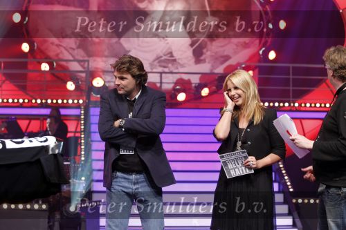 Hilversum 21 januari 2010
Rtl SBS en de NOS hebben samen een tv programma en aktie in elkaar gedraaid om zoveel mogelijk geld op te halen voor giro 55 ten bate van Haiti. Reinout Oerlemans met Linda de Mol
Peter Smulders bv
