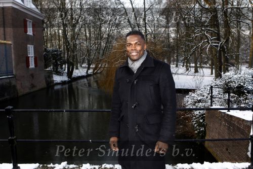 Zeist 26 januari 2010
Hans v Breukelen presenteert nieuw bedrijf in samenwerking met topsporters in slot zeist. Remy Bonjasky met Budha to Buddha armband
Peter Smulders bv