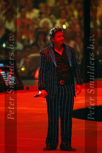 Amsterdam 13 juni 2009
De Toppers in concert in de arena met Rene Froger Gordon en Jeroen v d Boom.
Peter Smulders bv