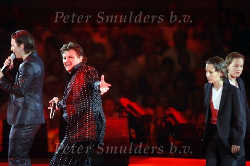 Amsterdam 13 juni 2009
De Toppers in concert in de arena met Rene Froger Gordon en Jeroen v d Boom.
Peter Smulders bv