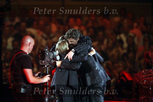 Amsterdam 13 juni 2009
De Toppers in concert in de arena met Rene Froger Gordon en Jeroen v d Boom.
Peter Smulders bv