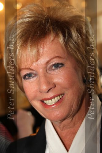 Oud Loosdrecht, 11 Maart 2010
Receptie t.g.v. 50 jaar artiest zijn van Anneke Gronloh
Ria Valk
Foto Peter Smulders BV