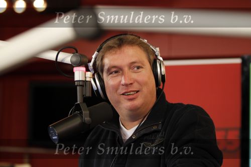 Hilversum 21 januari 2010
Rtl SBS en de NOS hebben samen een tv programma en aktie in elkaar gedraaid om zoveel mogelijk geld op te halen voor giro 55 ten bate van Haiti. Rob v Someren
Peter Smulders bv