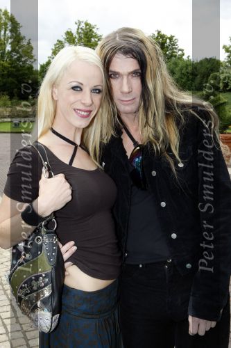 Kaatsheuvel 2 augustus 2009
Premiere show in de efteling. Marlies idols met Robby Valentine
Peter Smulders bv