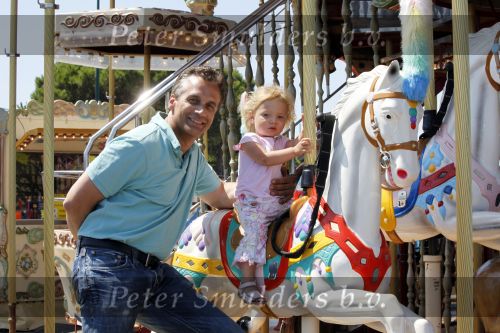 Sant Tropez 7 augustus 2009
Robert Claudia en Olivia Schoemacher op vakantie in sant Tropez.
Peter Smulders bv