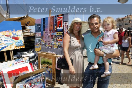 Sant Tropez 7 augustus 2009
Robert Claudia en Olivia Schoemacher op vakantie in sant Tropez.
Peter Smulders bv