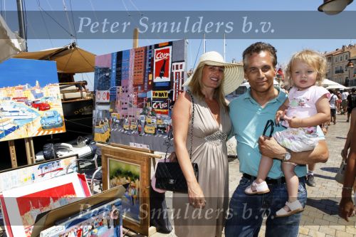 Sant Tropez 7 augustus 2009
Robert Claudia en Olivia Schoemacher op vakantie in sant Tropez.
Peter Smulders bv