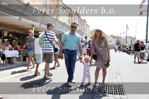 Sant Tropez 7 augustus 2009
Robert Claudia en Olivia Schoemacher op vakantie in sant Tropez.
Peter Smulders bv