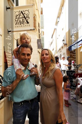 Sant Tropez 7 augustus 2009
Robert Claudia en Olivia Schoemacher op vakantie in sant Tropez.
Peter Smulders bv
