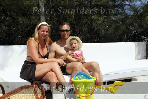 Sant Tropez 7 augustus 2009
Robert Claudia en Olivia Schoemacher op vakantie in sant Tropez.
Peter Smulders bv