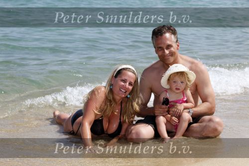 Sant Tropez 7 augustus 2009
Robert Claudia en Olivia Schoemacher op vakantie in sant Tropez.
Peter Smulders bv