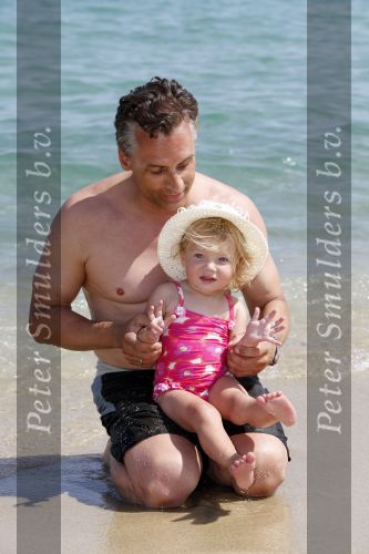 Sant Tropez 7 augustus 2009
Robert Claudia en Olivia Schoemacher op vakantie in sant Tropez.
Peter Smulders bv