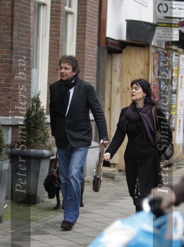 Amsterdam 6 februari 2010
Robert en Roos ten Brink aan het winkelen met de hond.
Peter Smulders bv