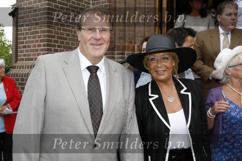 Nederhorst den Berg 6 juni 2009
Trouwen Lucille Werner met Servaas in de kerk van Nederhorst den Berg. Ron Beds and bedding met zijn vrouw
Peter Smulders bv