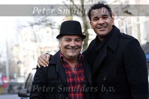 Amsterdam 20 januari 2010
Estelle en Ruud Gullit met een vriend uit Los Angeles op de cornelis schuytstraat.
Peter Smulders bv
