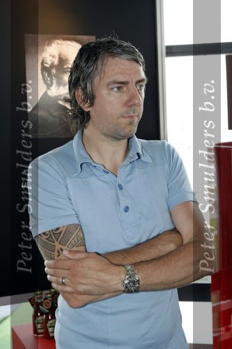 Amsterdam 4 juni 2009
Ruud de Wild heeft een schilderij gemaakt voor aktie die bij het 140 jarig bestaan van Heinz tomaten ketchup hoort.
Peter Smulders bv