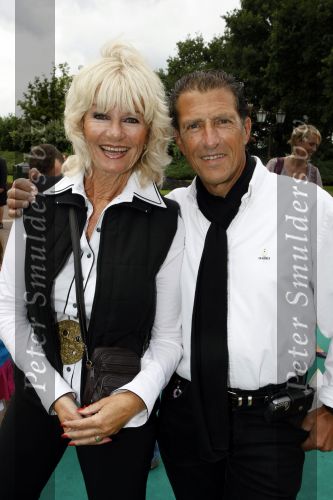 Kaatsheuvel 2 augustus 2009
Premiere show in de efteling. Saskia en Serge
Peter Smulders bv