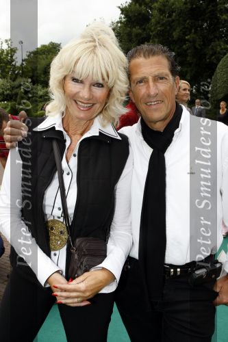 Kaatsheuvel 2 augustus 2009
Premiere show in de efteling. Saskia en Serge
Peter Smulders bv