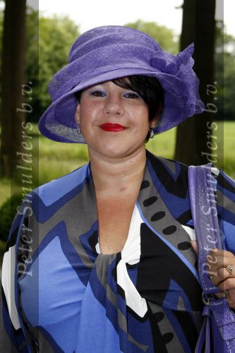 Breukelen 17 juni 2009
Haringparty op Neijenrode. Sharon Dijksma met ...
Peter Smulders bv