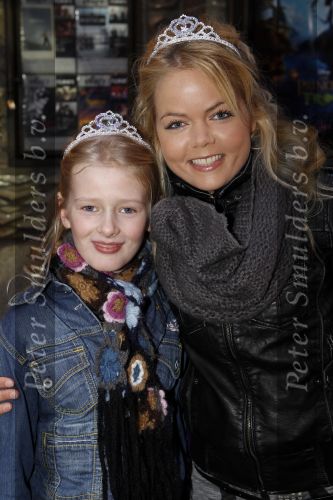 Amsterdam 30 januari 2010
Premiere de prinses en de kikker in Tuschinski. Sita met nichtje
Peter Smulders bv