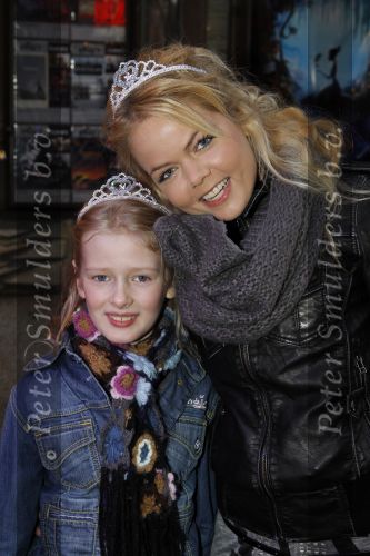 Amsterdam 30 januari 2010
Premiere de prinses en de kikker in Tuschinski. Sita met nichtje
Peter Smulders bv