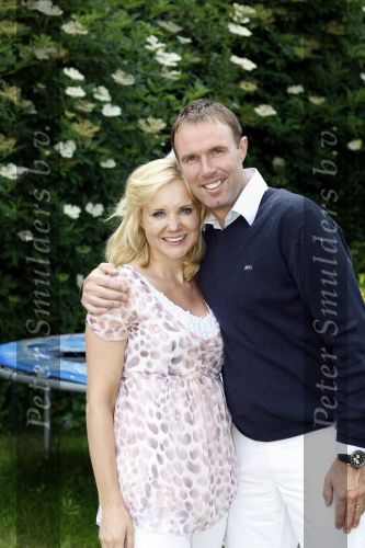 De Goorn 20 juni 2009
Sonja Bakker met man Koen en hun 2 zoons in hun tuin.
Peter Smulders bv