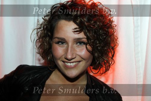 Uitgeest 18 januari 2010
Nieuwjaars feest van Henk Geels in Bobs Party saloon. Danny Bakkum met zijn vriendin Steffie Popsatrs
Peter Smulders bv