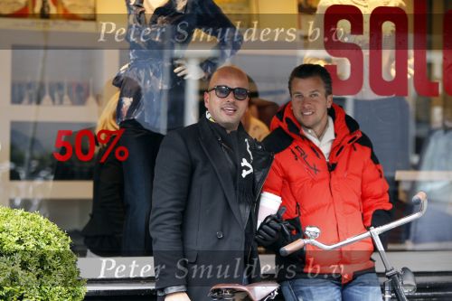 Amsterdam 18 januari 2010
Steve te Pas met Winston Gerschtanowitz op de cornelis schuytstraat.
Peter Smulders bv