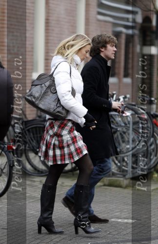 Amsterdam 16 januari 2010
Susan Smit met haar vriend aan het winkelen op de cornelis schuytstraat.
Peter Smulders bv