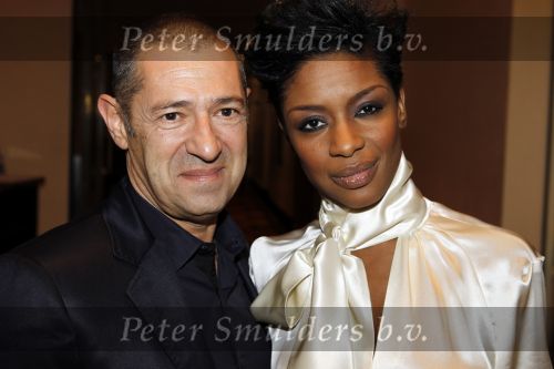 Amsterdam 6 maart 2010
Modeshow Mart Visser in het Hilton. Sylvana Simons met vriend Roland Kahn
Peter Smulders bv