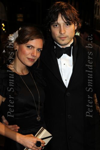 Amsterdam 8 maart 2010
Premiere Zwart Water in tuschinski. Tamara Brinkman met vriend
Peter Smulders bv