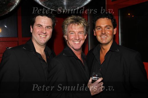 Uitgeest 18 januari 2010
Nieuwjaars feest van Henk Geels in Bobs Party saloon. tijdloos
Peter Smulders bv
