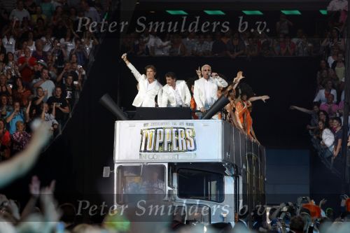 Amsterdam 13 juni 2009
De Toppers in concert in de arena met Rene Froger Gordon en Jeroen v d Boom.
Peter Smulders bv