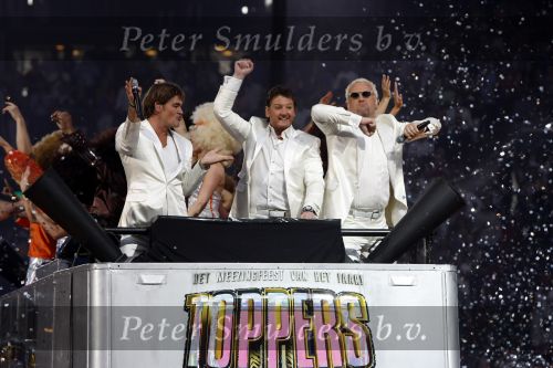 Amsterdam 13 juni 2009
De Toppers in concert in de arena met Rene Froger Gordon en Jeroen v d Boom.
Peter Smulders bv