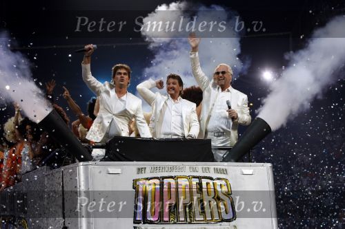 Amsterdam 13 juni 2009
De Toppers in concert in de arena met Rene Froger Gordon en Jeroen v d Boom.
Peter Smulders bv