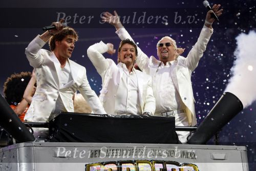 Amsterdam 13 juni 2009
De Toppers in concert in de arena met Rene Froger Gordon en Jeroen v d Boom.
Peter Smulders bv