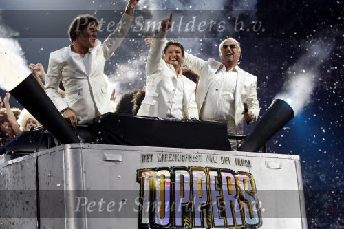 Amsterdam 13 juni 2009
De Toppers in concert in de arena met Rene Froger Gordon en Jeroen v d Boom.
Peter Smulders bv