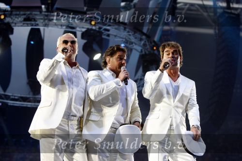 Amsterdam 13 juni 2009
De Toppers in concert in de arena met Rene Froger Gordon en Jeroen v d Boom.
Peter Smulders bv