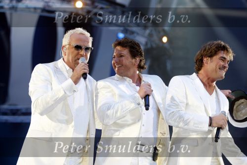 Amsterdam 13 juni 2009
De Toppers in concert in de arena met Rene Froger Gordon en Jeroen v d Boom.
Peter Smulders bv