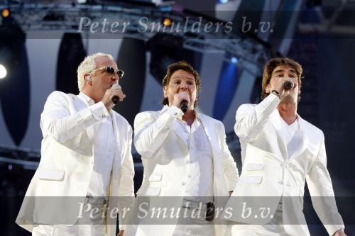 Amsterdam 13 juni 2009
De Toppers in concert in de arena met Rene Froger Gordon en Jeroen v d Boom.
Peter Smulders bv