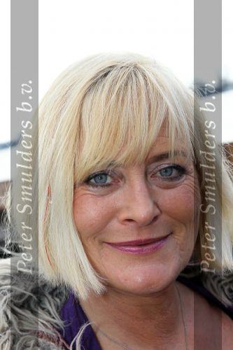 Oud Loosdrecht, 11 Maart 2010
Receptie t.g.v. 50 jaar artiest zijn van Anneke Gronloh
Vivian Boelen
Foto Peter Smulders BV