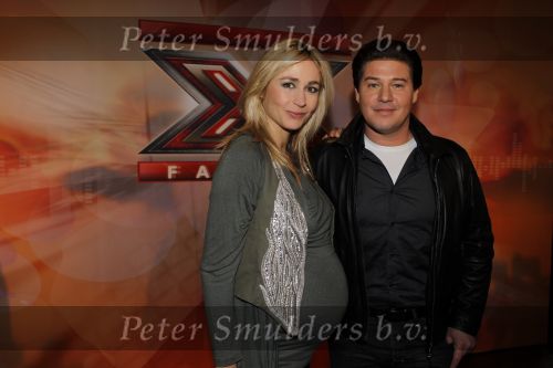 Amsterdam 2 februari 2010
Perspresentatie X factor in hotel arena . Aanwezig waren Wendy v Dijk zwanger Martijn Krabbe Gorodon Eric v Tijn Angela Groothuizen en Stacey Rookhuizen.
Peter Smulders bv